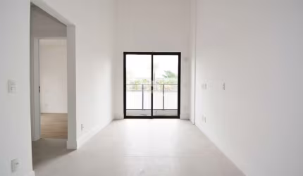 LOFT NO SACO GRANDE COM ÓTIMA LOCALIZAÇÃO EM FLORIANÓPOLIS/SC