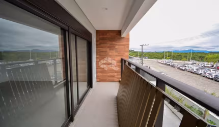 STUDIO NO SACO GRANDE COM ÓTIMA LOCALIZAÇÃO EM FLORIANÓPOLIS/SC