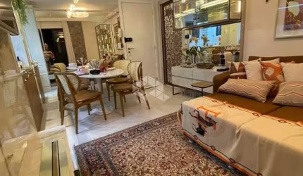 APARTAMENTO 2 QUARTOS 1 SUÍTE 3 VAGAS NO BAIRRO AGRONÔMICA EM FLORIANÓPOLIS/SC
