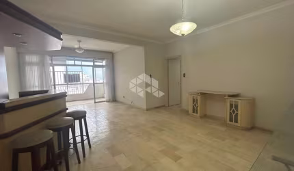 APARTAMENTO COM 3 QUARTOS SENDO 1 SUÍTE E 1 VAGA DE GARAGEM NO CENTRO DE FLORIANÓPOLIS/SC