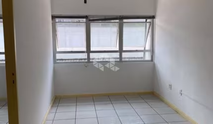 SALA COMERCIAL NO CENTRO DE FLORIANÓPOLIS/SC