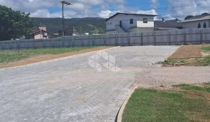 TERRENO DE 414,09m² NO BAIRRO AMBRÓSIO, EM GAROPABA