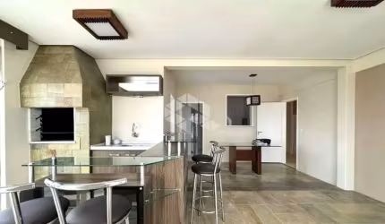 COBERTURA EXCLUSIVA COM VISTA PANORÂMICA E TERRAÇO PRIVATIVO NO CANTO EM FLORIANÓPOLIS