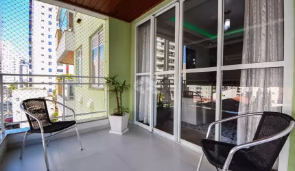 APARTAMENTO SEMI MOBILIADO COM SUÍTE E SACADA EM CAMPINAS SÃO JOSÉ