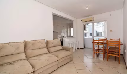 APARTAMENTO DUPLEX  MOBILIADO COM 3 QUARTOS SENDO 1 SUÍTE E 2 VAGAS DE GARAGEM NA TRINDADE FLORIANÓPOLIS