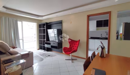 COBERTURA COM 2 QUARTOS SENDO 1 SUÍTE 1 VAGA DE GARAGEM E LAZER COMPLETO NO ABRAÃO FLORIANÓPOLIS
