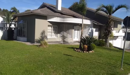 Excelente casa em bairro nobre de Garibaldi!