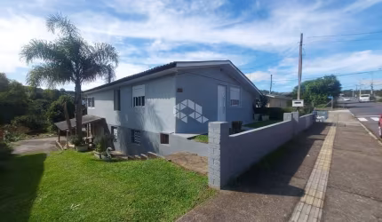 Casa na Av Perimetral