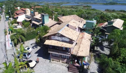 Invista em Conforto e Exclusividade na Praia da Ferrugem!