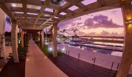 Terreno à venda no Condominio Aqualina Lake Club