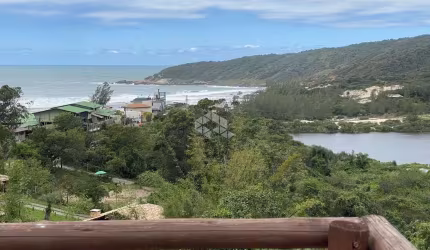 Pousada à venda na Praia do Rosa.