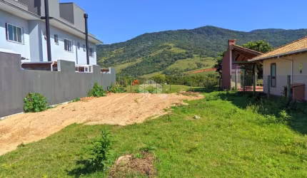 Terreno è venda na Areias da Palhocinha em Garopaba