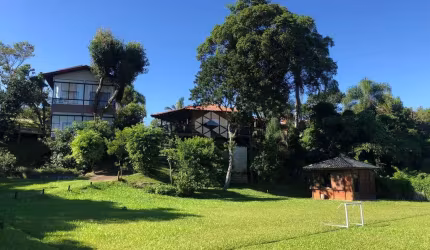 Casa à venda em Garopaba com 3.234,39 m²de terreno e vista Panorâmica