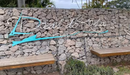Terreno a venda em condomínio na Praia do rosa