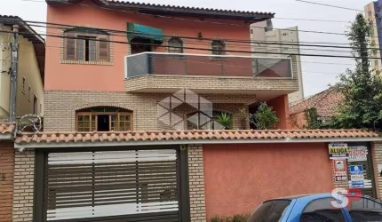 Sobrado de 330,00 m² no bairro Vila Gustavo