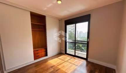Apartamento alto padrão com 4 dormitórios