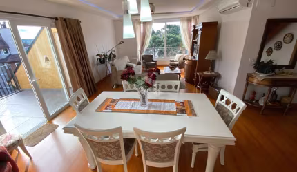 Apartamento com 03 dormitórios, 188,00m², 3 vagas, a poucos passos da Rua Coberta.