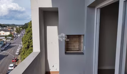 Apartamento novo com 02 dormitórios/quartos no centro de Canela, com 76,89 m².