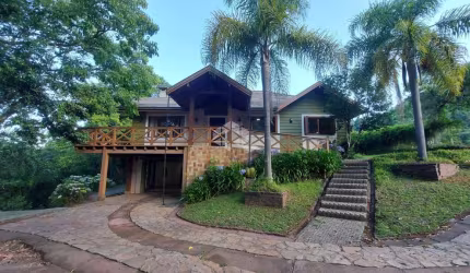 Sítio em Gramado, 3 hectares, casa 03 dormitórios a 4km da Rua Coberta