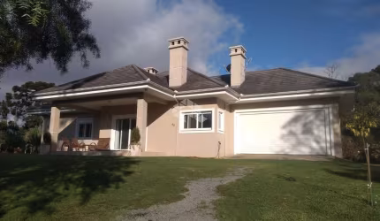 Chácara com casa de 3 dormitórios, no Vale dos Pinheiros - Gramado