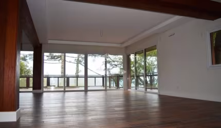Apartamento 3 dormitórios, 222,56m², 2 vagas, no Bairro Belvedere em Gramado
