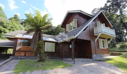 Casa 340m², 3 dormitórios, em Canela, a 3 minutos da Igreja de Pedra
