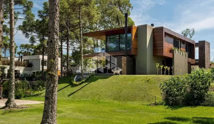 Casa 04 suítes no Condomínio Fechado Aspen Mountain, com 588m² privativos, garagem fechada para 2 carros