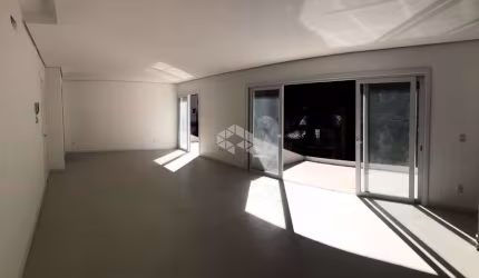 Apartamento novo, 02 suítes com 125m² privativos, 2 vagas no Centro de Gramado.