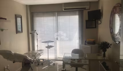 Sala comercial com 55,12m² no Centro Clínico em Gramado