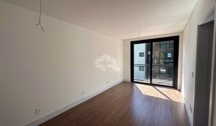 Apartamento com 02 dormitórios, 62,41m², uma vaga de garagem, em Gramado