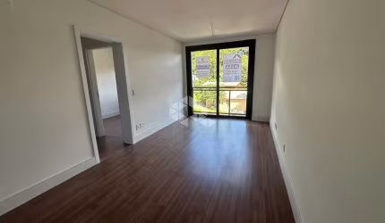 Apartamento com 02 dormitórios, 61,68m², uma vaga de garagem, em Gramado