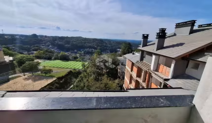 Apartamento 2 dormitórios, com 76,60m² privativos no Centro de Gramado