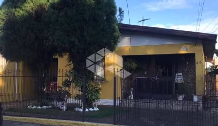 Casa 03 dormitórios com terreno de 379,5m2