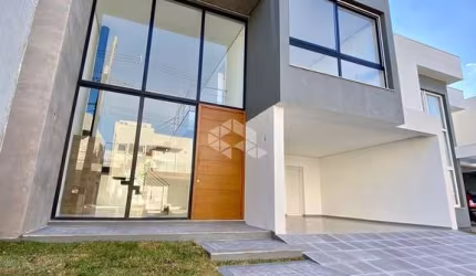 Casa em condomínio fechado Cachoeirinha