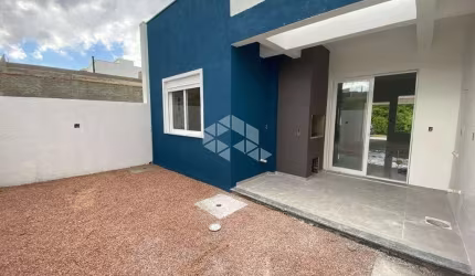 Casa no reserva bela vista com patio e garagem coberta.