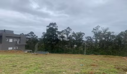 Terreno na Região Mais Alta do Condomínio com Vista Panorâmica