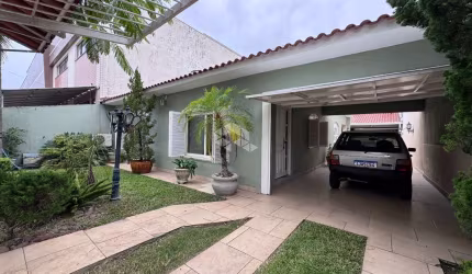 Casa térrea à venda no Bairro Nossa Chácara, 3 dormitórios, sendo 01 suíte