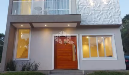 Casa no Condomínio Fechado Lucchese, 02 dormitórios sendo uma suíte master com closet e sacada
