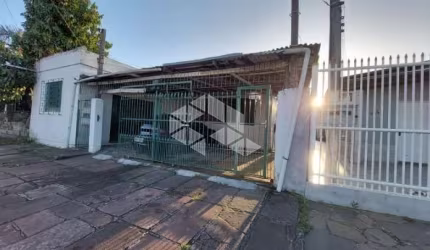 Terreno próximo da Avenida principal de Gravataí com 8 peças para locação.