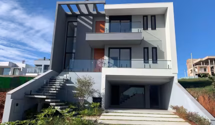 Casa em condomínio fechado