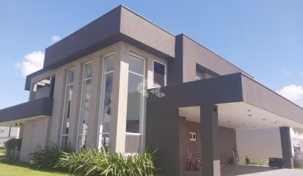 Casa de Alto Padrão à Venda, com 4 suítes, 4 vagas, em condomínio fechado, Eldorado do Sul/RS