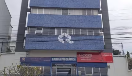 Sala comercial à venda localizada na Galeria Panorâmica, centro de Guaíba/RS