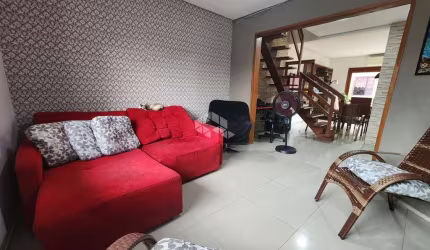 Sobrado com 2 quartos, 2 vagas e 130m2 para vender por R$ 480.000 no bairro Centro Novo