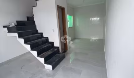 SOBRADO DE CONDOMÍNIO NA PENHA COM 2 SUÍTES