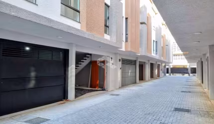 CASA DE CONDOMINIO FECHADO NA MOOCA COM 3 QUARTOS