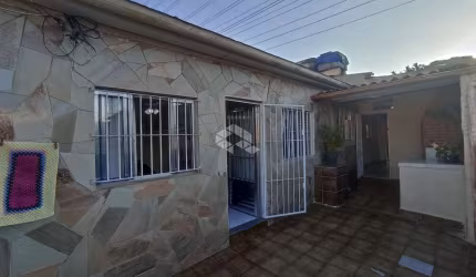 CASA TÉRREA COM 3 DORMITÓRIOS A VENDA NA VILA GRANADA