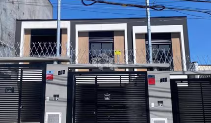 CASA A VENDA COM 3 QUARTOS EM ARTHUR ALVIM