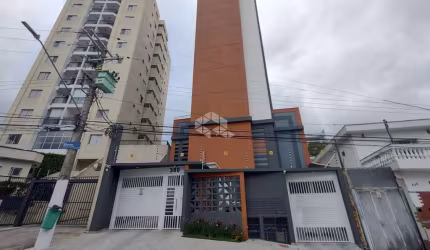 APARTAMENTO NA VILA MATILDE COM 2 QUARTOS E SACADA
