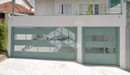 CASA NA VILA MATILDE COM 3 QUARTOS