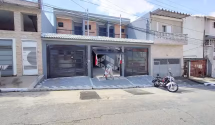 SOBRADOS NOVOS NA PENHA COM 3 DORMITÓRIOS
